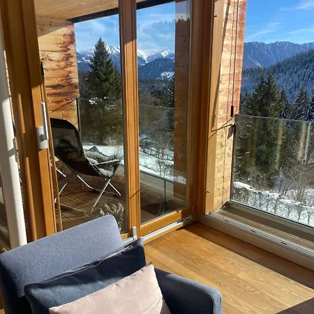 Pineview Waldhaus شقة